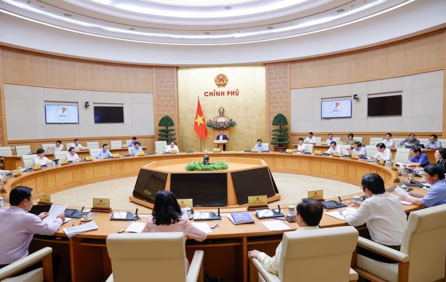 Thủ tướng Phạm Minh Chính: Tập trung tháo gỡ vướng mắc pháp lý để huy động nguồn lực, ưu tiên tăng trưởng- Ảnh 8.