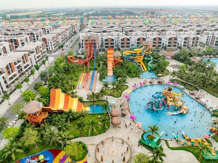 VinWonders Water Park mang thế giới giải trí về nhà cho cư dân Phố Biển.