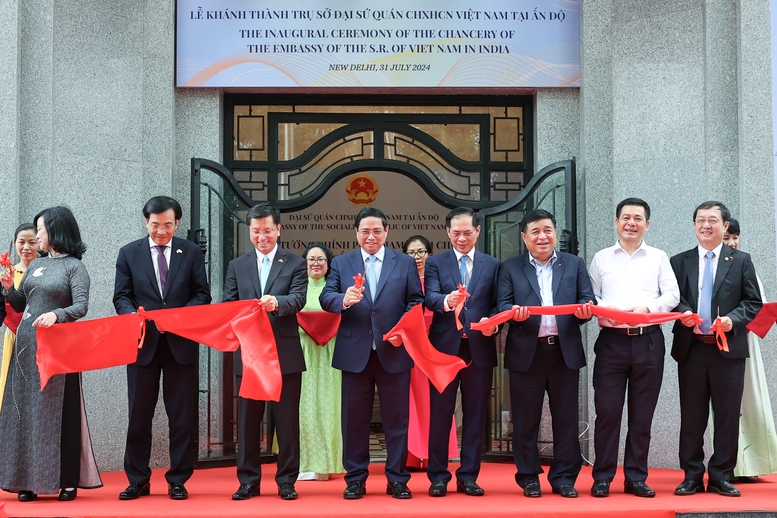 Thủ tướng Phạm Minh Chính: Dù ở đâu chúng ta cũng tự hào là người Việt Nam - Ảnh 3.