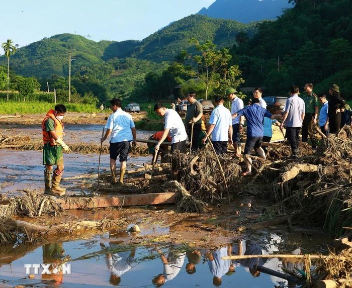 Trực tiếp diễn biến mưa lũ, sạt lở ngày 12/9 tại miền Bắc sau bão số 3