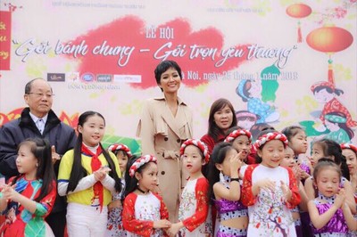 Hoa hậu H’Hen Niê tham gia chương trình “Trái tim của mẹ”