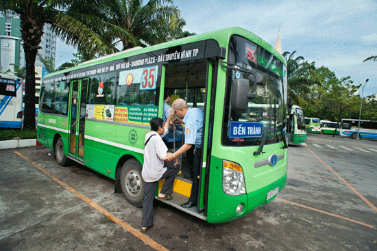 TP.HCM: Đề xuất tăng giá vé xe buýt thêm 1.000 đồng/lượt