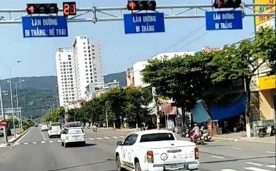 Vụ đoàn xe vượt đèn đỏ tại Đà Nẵng: Tước giấy phép lái xe 2 tháng