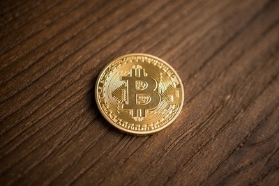 Giá Bitcoin ngày 12/4: Bất ngờ giảm mạnh về sát ngưỡng 5.000 USD