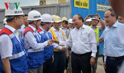Thủ tướng thị sát tuyến Metro Bến Thành - Suối Tiên