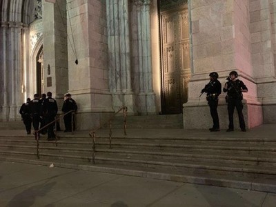 Cảnh sát Mỹ bắt giữ đối tượng mang xăng và bật lửa vào nhà thờ