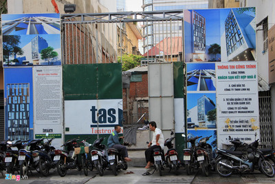 Metro Sài Gòn dừng thi công hơn 2 tuần vì xây khách sạn gây sụt lún