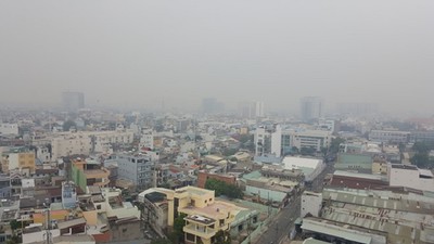 Yêu cầu tăng cường kiểm soát ô nhiễm không khí ở Hà Nội và TP.HCM