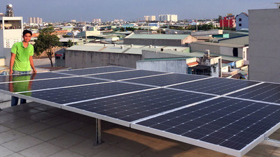 Dân TP.HCM nhận tiền bán điện mặt trời từ ngành điện