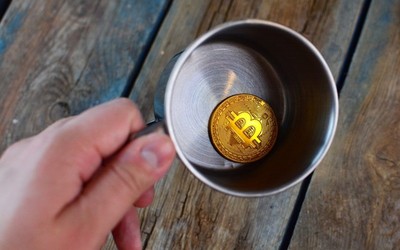 Giá bitcoin hôm nay 20/5: Đà tăng trở lại lên gần ngưỡng 8.000 USD