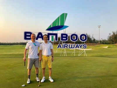 Đại sứ Anh lần đầu chơi golf tại Việt Nam