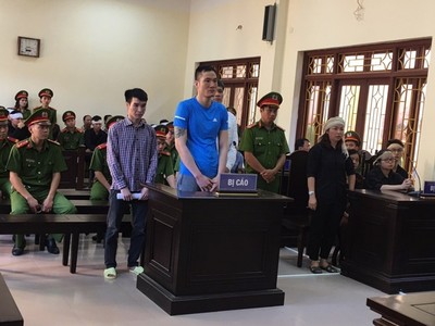 Xét xử phúc thẩm vụ thuê người dùng súng K54 bắn một giám đốc Hà Nam