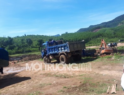 Quảng Nam: 'Núp bóng' dự án để khai thác khoáng sản?