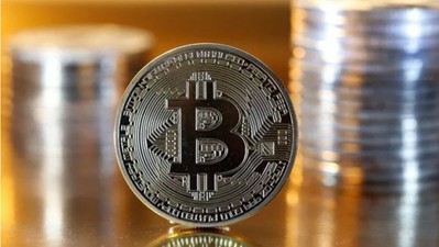 Giá Bitcoin tiệm cận mốc 9.000 USD