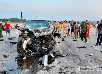 Tin tức tai nạn giao thông mới nhất hôm nay ngày 27/5/2019