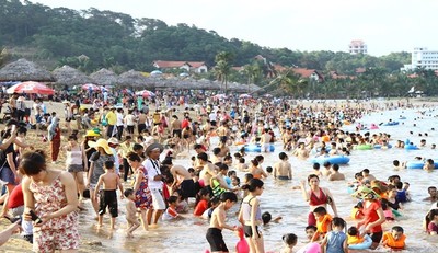 Bãi tắm thiên đường Tuần Châu-Hạ Long: Mở cửa tự do phục vụ du khách