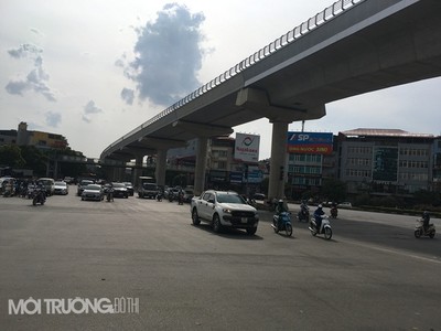 Nhiều đoạn đường Cầu Giấy bị cấm để thi công tuyến Nhổn - ga Hà Nội