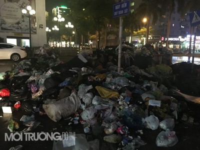 Hà Nội: Lê Đức Thọ xuất hiện bãi rác “khổng lồ”
