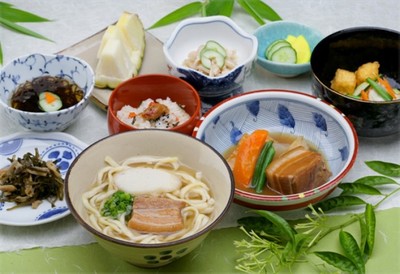 Đừng quên thử 5 món đặc sảnkhi đến Okinawa – Nhật Bản