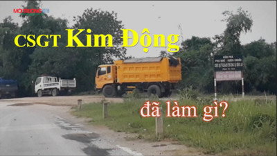 Cận cảnh việc làm 'khó hiểu' của lái xe tải khi gặp CSGT Kim Động