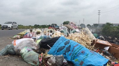 Xã Yên Phú: Bãi rác gây ô nhiêm, Chủ tịch xã “lực bất tòng tâm'