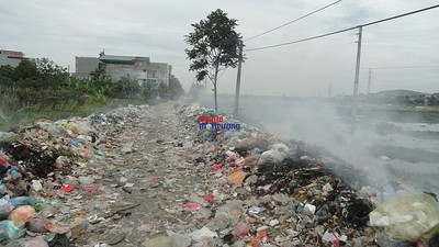 Bắc Ninh: Dân sống chung với 'con đường rác', chính quyền than khó