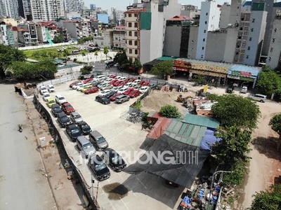 Hà Nội: Cận cảnh bãi xe, bãi tập kết vật liệu trong khu tái định cư