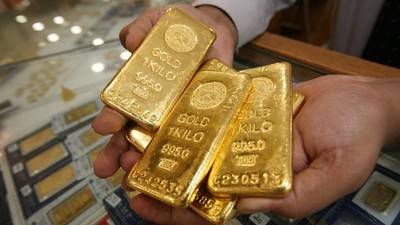 Giá vàng hôm nay 21/8: Giá vàng tăng vọt, vượt mốc 1.500 USD