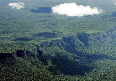 Rừng Amazon bị cháy, đẩy nhanh quá trình nóng lên của Trái Đất