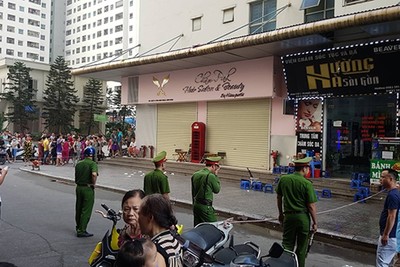 Nổ lớn ở HH Linh Đàm, ít nhất 2 người bị thương