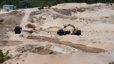 Phú Yên: Khai thác mỏ cát gây nhiều bức xúc