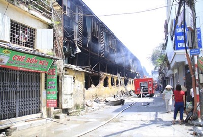 Hà Nội: Nhà máy Rạng Đông bị cháy hay “cố tình” cháy?
