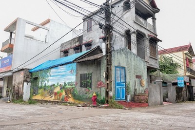 Bích họa tạo diện mạo mới cho làng nông nghiệp ngoại thành Hà Nội