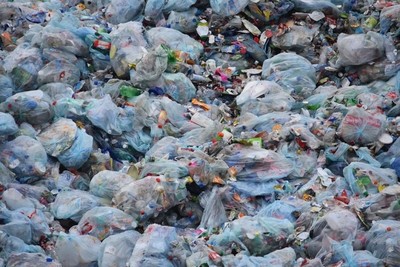 Chính quyền nói gì về tình trạng rác ngập ngụa tại TP. HCM