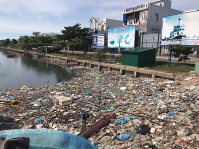 Quảng Ngãi: Biển Sa Huỳnh hay “biển rác”?