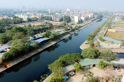 Đề xuất “cống hóa” 4 sông Hà Nội làm bãi đỗ xe liệu có khả thi?