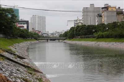 Giải pháp cấp nước tự chảy cho các sông nội thành Hà Nội