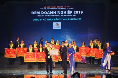 Văn Phú - Invest được tôn vinh tại Đêm doanh nghiệp 2019