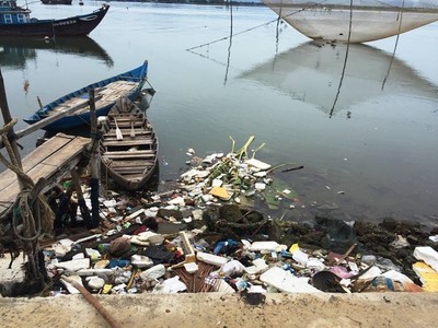 Đảo ngọc Tam Hải “ngập ngụa” trong rác thải