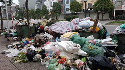 Hà Nội và cuộc khủng hoảng rác thải nhựa