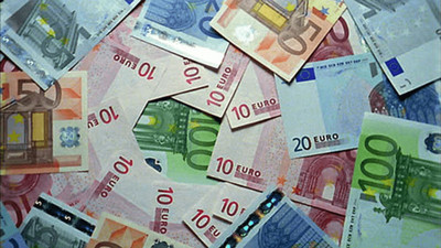 Tỷ giá ngoại tệ hôm nay ngày 4/12: USD giảm, đồng Euro treo cao