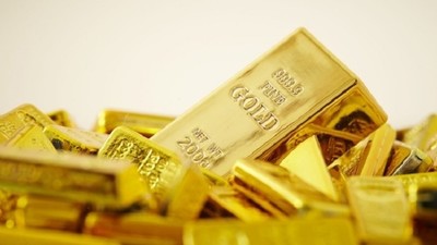 Giá vàng hôm nay 11/12: Đồng USD giảm, vàng 'rình rập' tăng