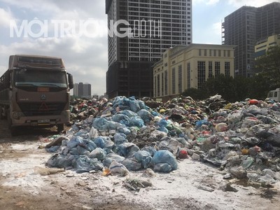 UBND quận Cầu Giấy chỉ đạo 'đổ tạm' rác tại khuôn viên dự án