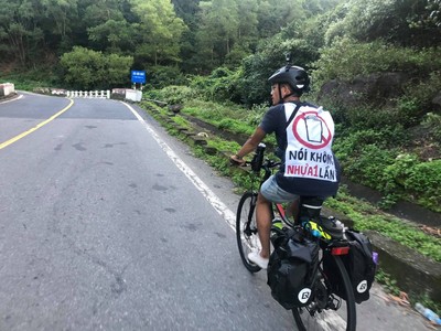 Đạp xe từ Hà Nội vào Đà Nẵng để tuyên truyền bảo vệ môi trường