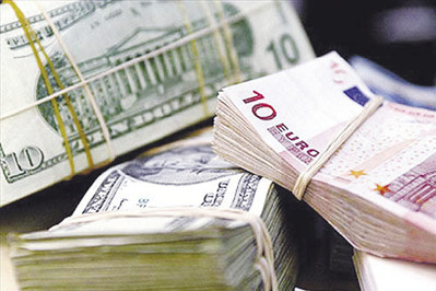 Tỷ giá ngoại tệ hôm nay ngày 3/1: USD tăng vọt, Euro ổn định