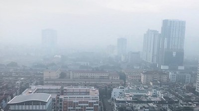 Hà Nội: Ô nhiễm không khí bất thường trong sáng nay