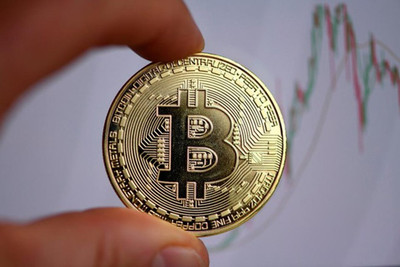 Giá Bitcoin hôm nay ngày 14/2: Valentine đỏ sàn