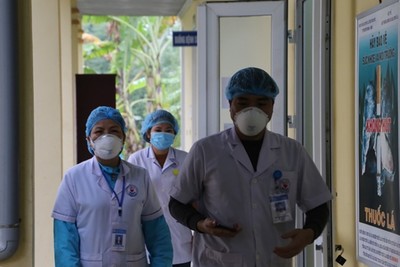 Vĩnh Phúc: Hỏa tốc chi viện thêm 25 bác sĩ ứng phó Covid-19