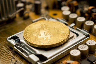 Giá Bitcoin hôm nay ngày 18/2: Mất ngưỡng 10.000 USD/BTC