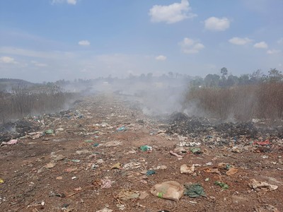 Huyện Đắk Mil: Bãi rác tra tấn người dân